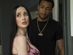 18 летние, Большая жопа, Большой член, Большие сиськи, Минет, Брюнетки, Межрасовый секс, Бритые