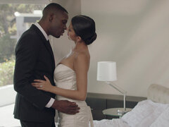 バック, 顔射, 毛深い, 異人種間, 下着, 馬乗り, 結婚式