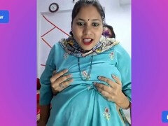 Desi bhabhi gets down and dirty for her thick neighbor