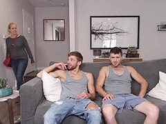 In den arsch, Grosser schwanz, Kehlenfick, Schwul, Behaart, Lecken, Ablutschen, Tätowierung