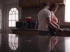 Gros seins, Sucer une bite, Brunette brune, Famille, Mature, Maman, Actrice du porno, Pov