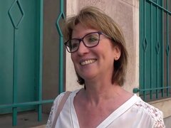 Amateur, Français, Mature, Mère que j'aimerais baiser, Seins naturels, Timide, Professeur