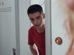 Salle de bains, Gros seins, Sucer une bite, Hd, Mère que j'aimerais baiser, Maman, Chevaucher, Douche