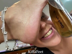 Amateur, Nana, Sucer une bite, Domination, Pieds, Fétiche, Fétiche des pieds, Nénés