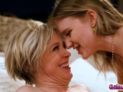 Stellung 69, Arsch, Blondine, Fingern, Behaart, Hardcore, Natürlichen titten, Spielzeuge