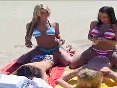 Lesbian-orgy, beach, bikini