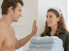 Grosser schwanz, Blasen, Braunhaarige, Handjob, Absätze, Hotel, Muschi, Titten