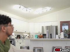 18 jaar, Grote lul, Pijpbeurt, Lul, Hardcore, Zuigen, Tiener, Tieten likken