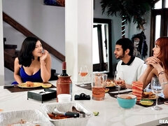 Спальня, Большая жопа, Брюнетки, Семяизвержение, Платье, Еда, Ласковые ручки, От первого лица