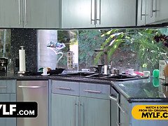 Hot Blonde Stepmom Shows Her Sexy Stepdaughter How To Get What She Wants Just With Her Pussy