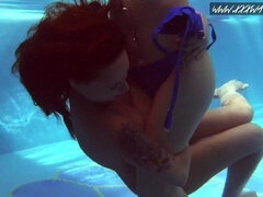 Underwater Show featuring Lina Mercury and Mia Ferrari's perfect teen scene
