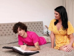 Минет, Брюнетки, Секс без цензуры, Зрелые, Мамочка, От первого лица, Жесткий секс, Табу