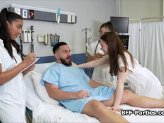 18 jaar, Arts, Groep, Hardcore, Interraciaal, Ondergoed, Tiener, Uniformpje