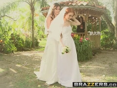 Kymberlee Anne & Dolly Little get down & dirty in wedding day anal action