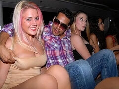 18 jahre, Grosser arsch, Grosser schwanz, Blasen, Verein, Orgie, Jungendliche (18+), Titten