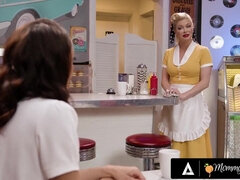 デカ尻, デカパイ, フェティッシュ, 異人種間, レズビアン, 淫乱熟女, ヴィンテージ