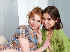 18, 美女, 茶髪の, レズビアン, なめる, オマンコ, 剃毛, ティーン