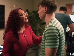 Grosser schwanz, Grosse titten, Schlampe, Hardcore, Reife frau in den arsch, Student, Taboo, Ehefrau