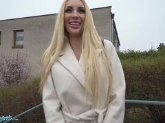 Grosse titten, Vollbusig, Hardcore, Milf, Mutti, Orgasmus, Öffentlich, Realität