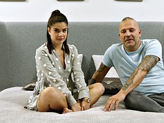 Tussi, Grosser schwanz, Blasen, Braunhaarige, Spermaladung, Erstes mal, Hardcore, Masturbation