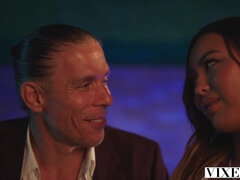 Stellung 69, Blasen, Kehlenfick, Hundestellung, Handjob, Muschi, Reiten, Titten