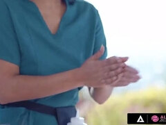 Vingeren, Hd, Interraciaal, Likken, Masseren, Openbaar, Kut duiken, Realiteit