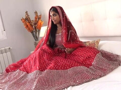 Bride with a badass puss wants to get fucked finally