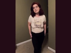 アメリカ人, 淫乱熟女, パンティ, オマンコ, 一人, 息子, おもらし, 禁句