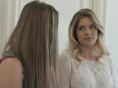 Tussi, Grosse titten, Blasen, Auto, Behaart, Lecken, Im freien, Muschi