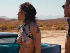 Noire, Bondage, Bottes, Voiture, Branlette thaïlandaise, Fille latino, Seins naturels, Nénés