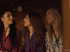 Culo, Negro, Lesbiana, Lamidas, Al aire libre, Coño, Tatuaje, Mojado