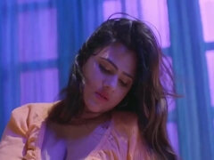 Gros cul, Gros seins, Brunette brune, Indienne, Lesbienne, Mère que j'aimerais baiser, Nénés, Mouillée