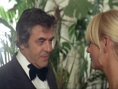 Rubia, Mamada, Corridas, Penetracion con dedos, Francés, Peludo, Orgía, Clasico