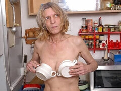 デカ尻, 指いじり, レズビアン, 下着, オナニー, 熟年, 剃毛, シャワー