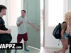 Sucer une bite, Éjaculation interne, Le plan cul à quatre, Hd, Léchez, Orgie, Chatte, Nénés