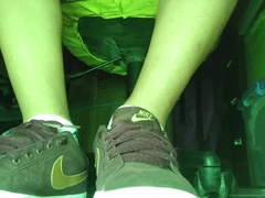 FITNESS WHITE SOCKS AND MASCULINE SOLES UNDER MY DESK