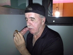 GLORYHOLE COCK SUCKING