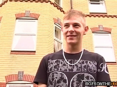 Mark Lloyd enjoys railing XXL hard-ons in the moving van