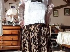 In boniche outfit with a long leopard skirt for a day