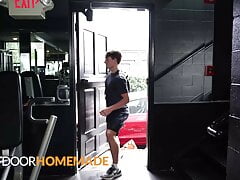 Jax Thirio Barebacks Hot Wrestler - NextDoorHomemade