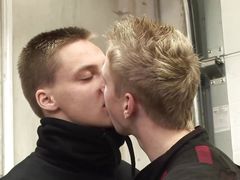 Hot mechanic turns on customer hard and has great gay sex with him