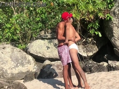 HOOKUP ON THE BEACH WITH THE CARIOCA MALOCAS.