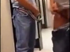 Homemade gay orgy with Orgie Auf Dem Klo