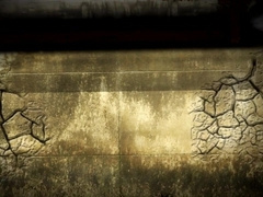 Watch this small-bootied babe take a hard pounding from a long Chisels