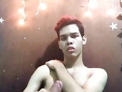 Venezuelan Twink Big Cock Jerking and showing all DanielRred