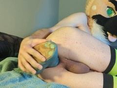 Hairy femboy Faint__4 gets railed and cums hard