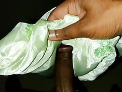 Satin silk handjob porn - Fuck and cum on satin saree of girlfriend (120)