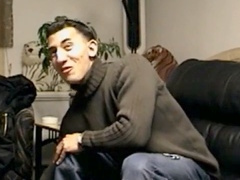 Inexperienced straight guy Dante discovers his love for receiving mind-blowing gay head