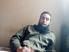 Short video of me masturbating on my bed.