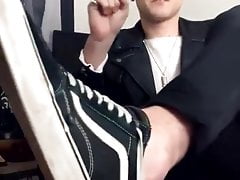 Straight Cash Daddy Demands Tributes